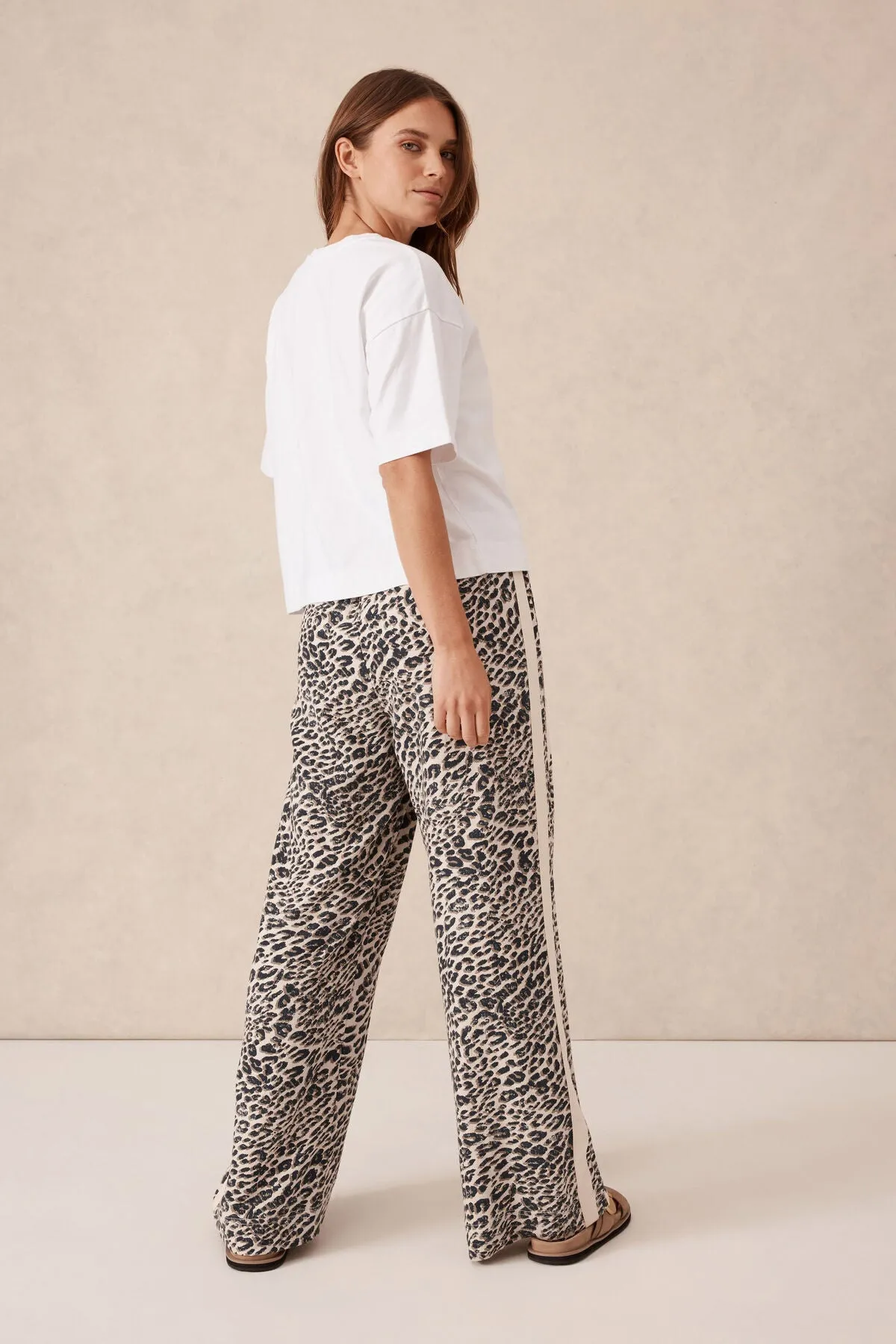 Ceres Life Relaxed Drawstring Pant - linen leopard blend