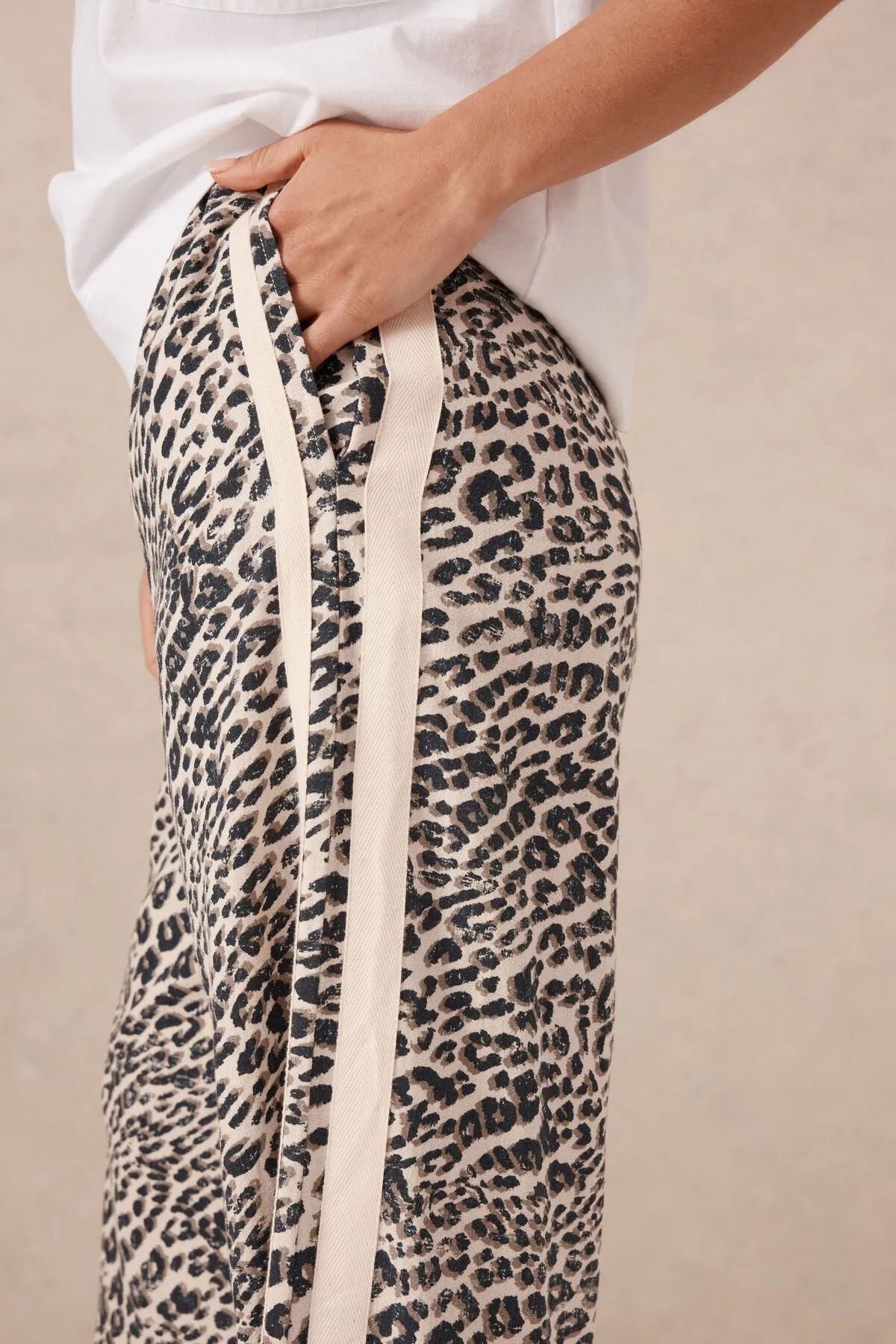 Ceres Life Relaxed Drawstring Pant - linen leopard blend