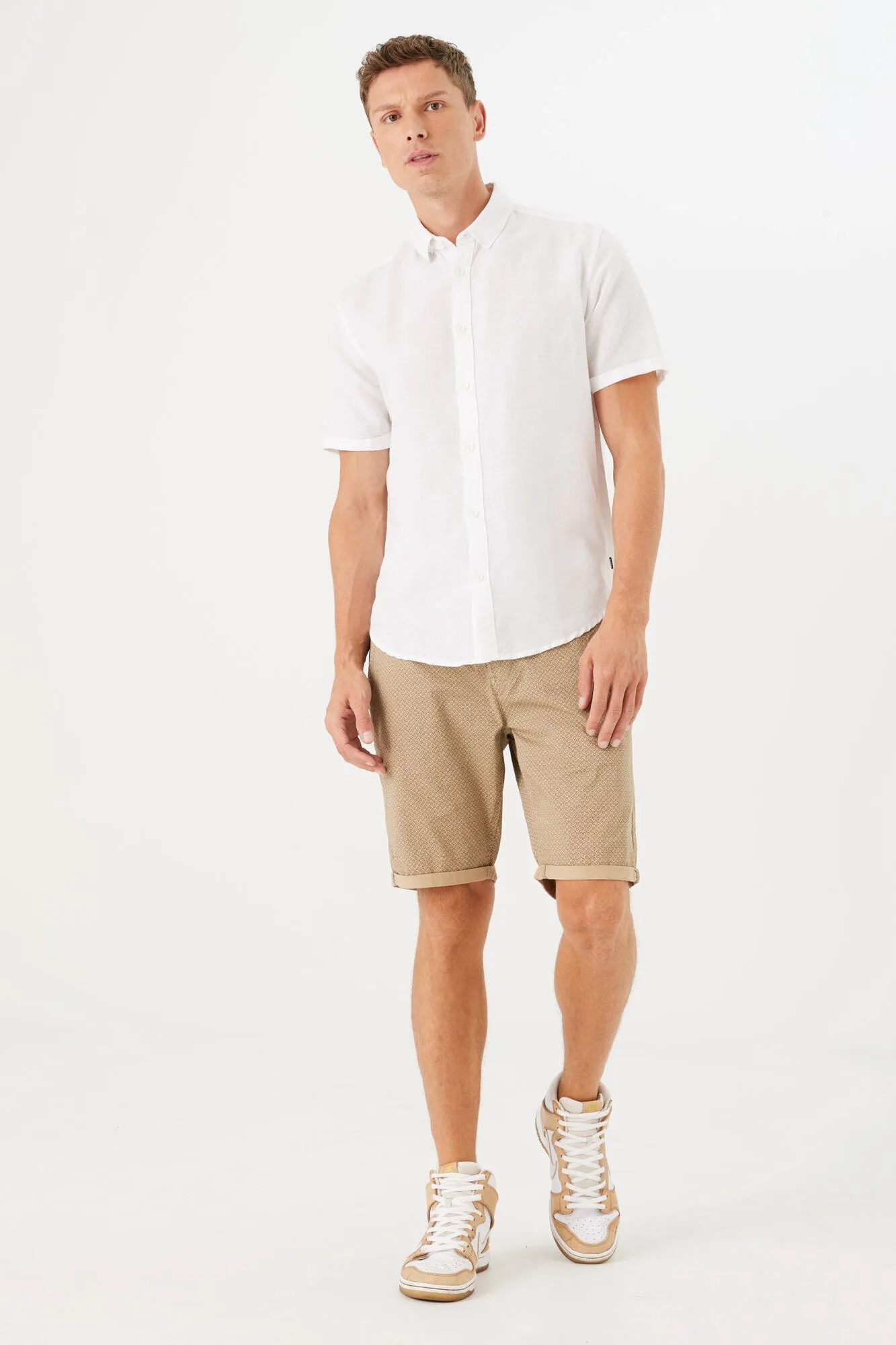 Chino Short with All-Over Print With Stretch