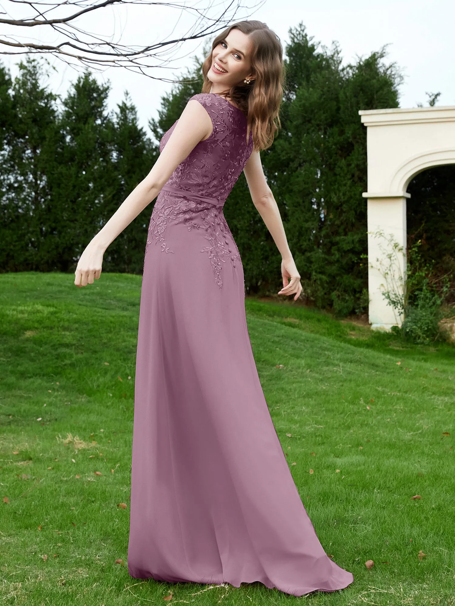 Elegant Illusion Lace Appliqued Dress With Buttons Wisteria Plus Size