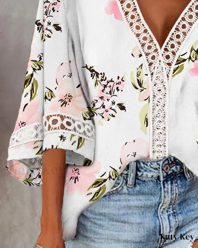 KatyKey - Chic Floral Print Top with Delicate Contrast Lace and Flattering Bell Sleeves