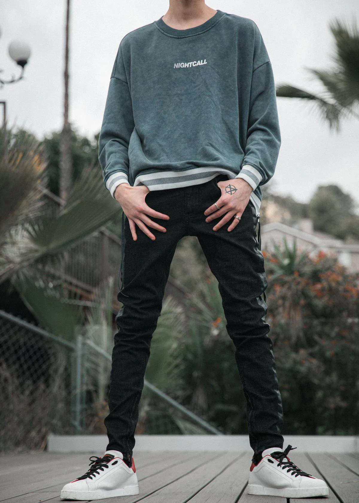 Konus Men's Black Denim With Print On Side Seams