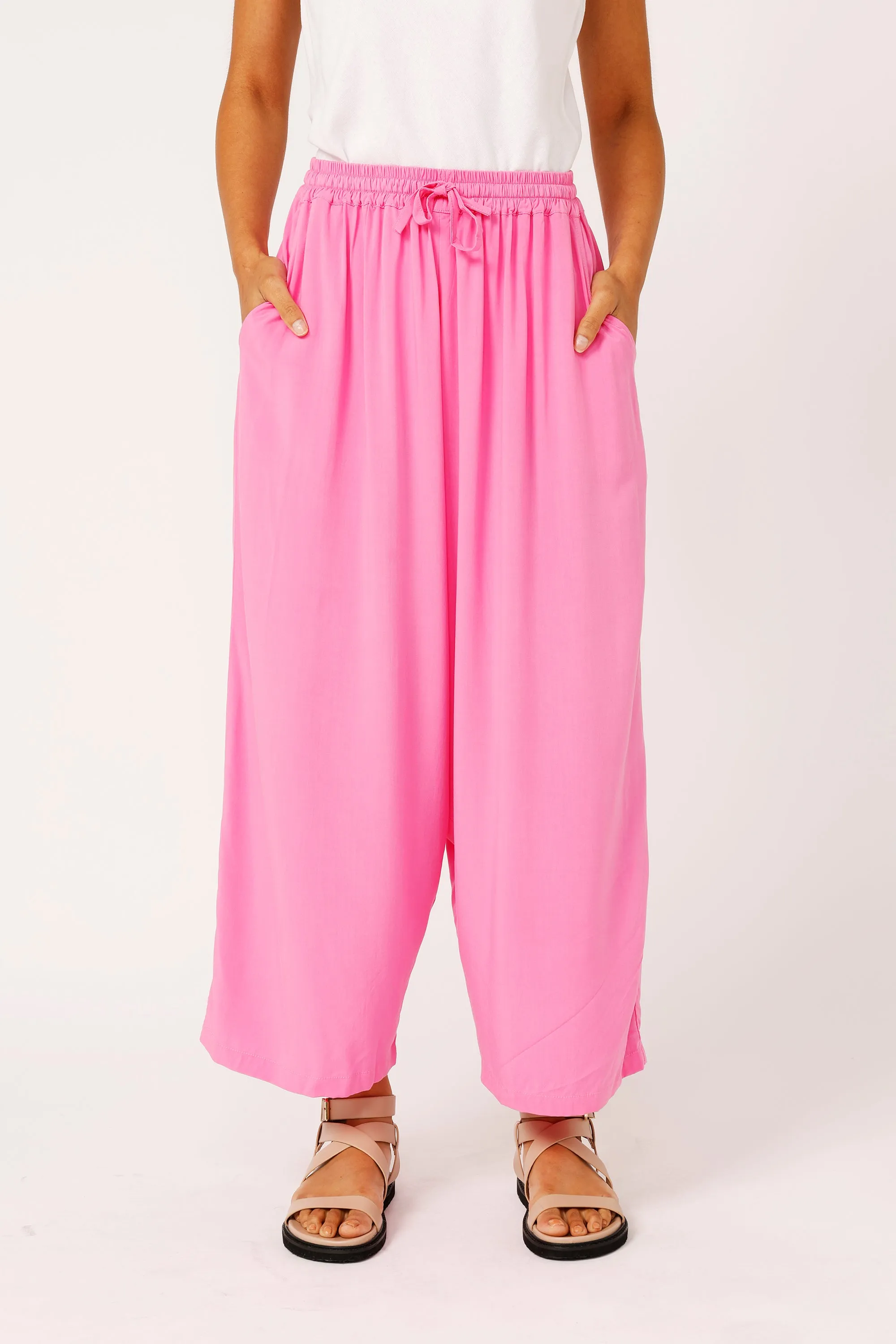 Nirvana Pant | Pink Flamingo