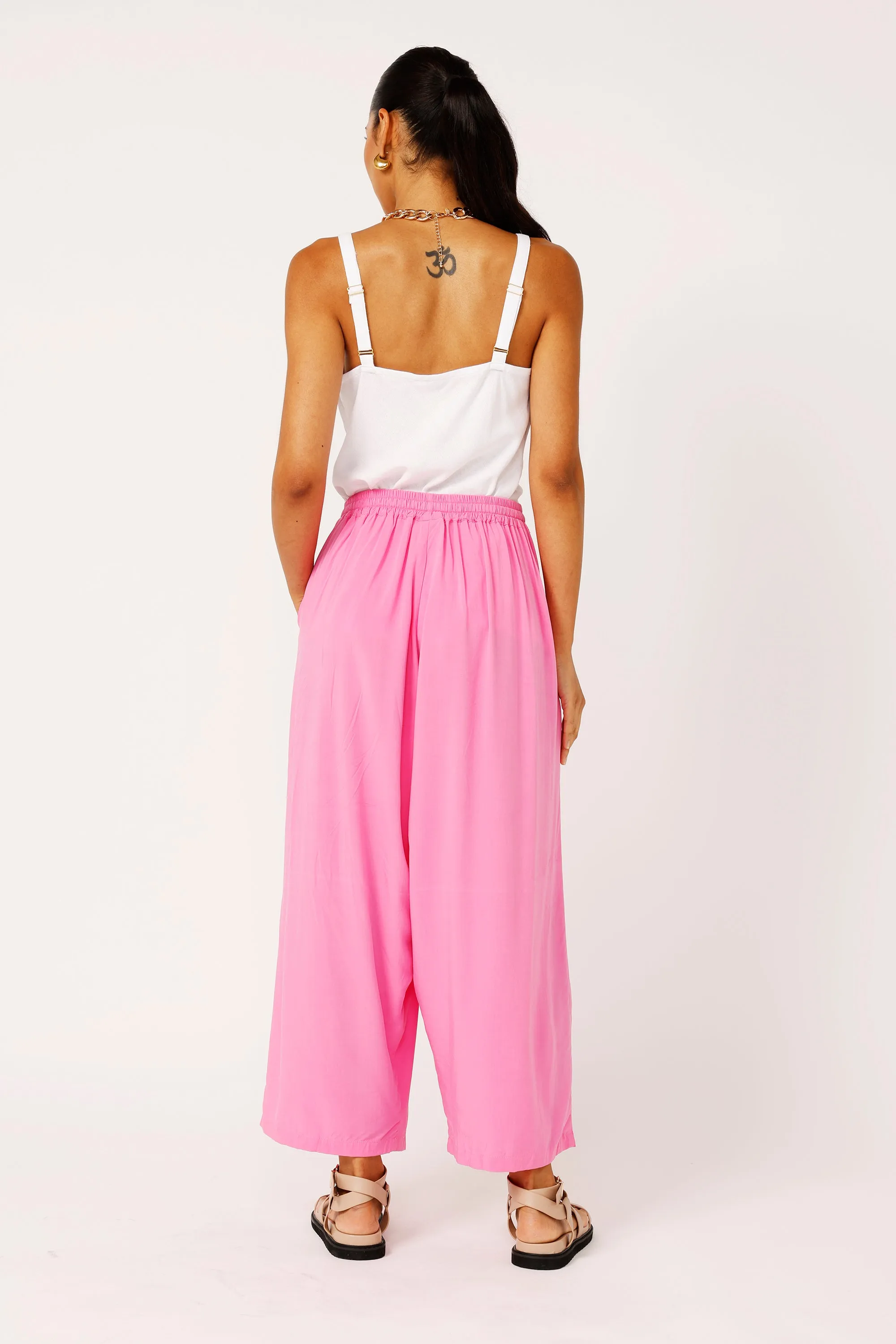 Nirvana Pant | Pink Flamingo