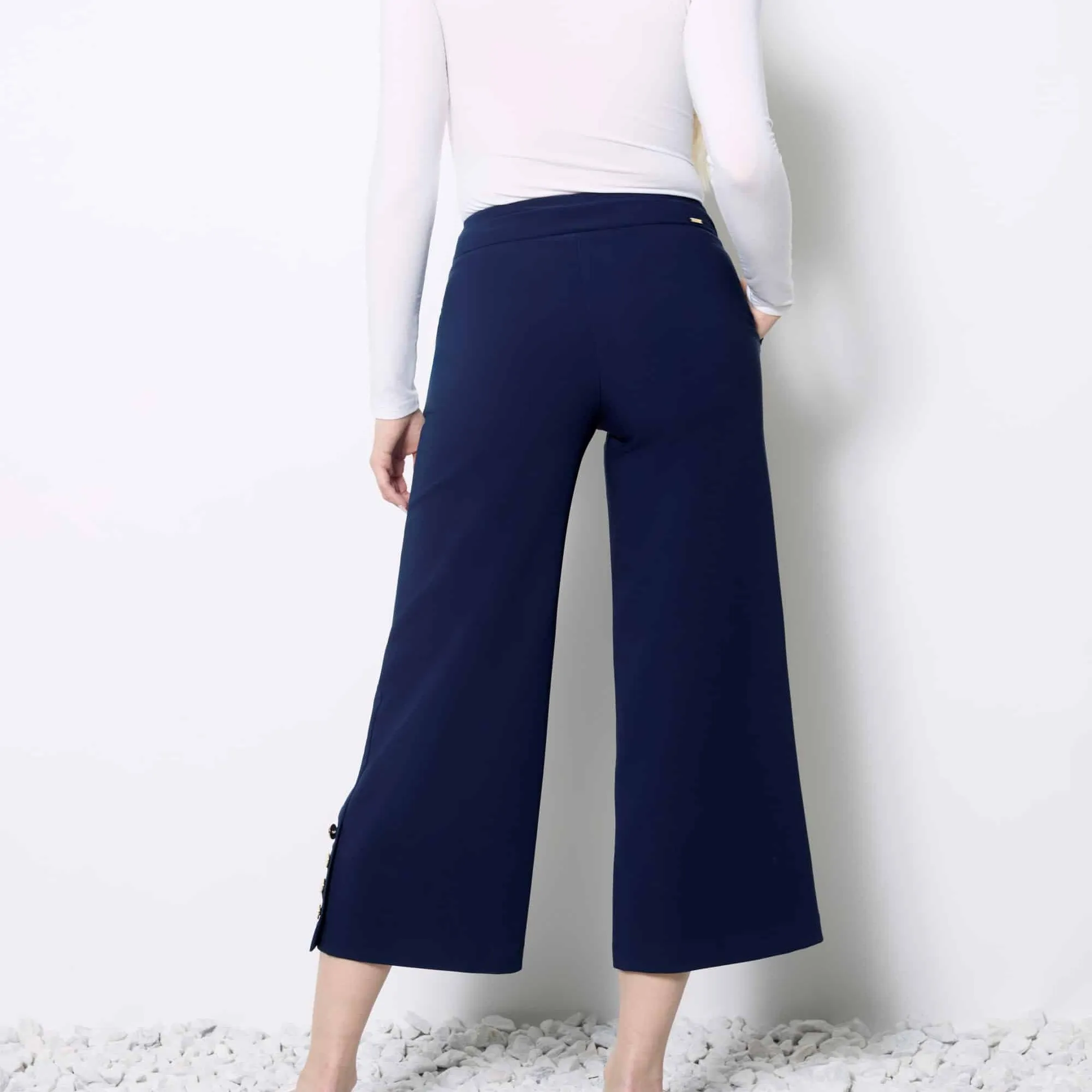 UP! - Solid Amalfi Wide Leg Cropped Pant - Navy